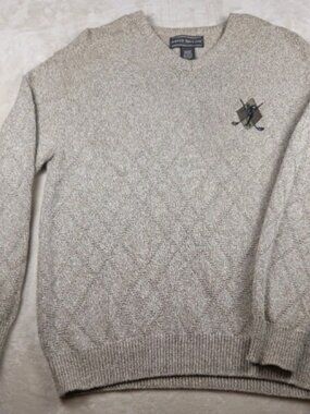 David Taylor Men’s V‑Neck Golf Sweater – Made in USA – Size M